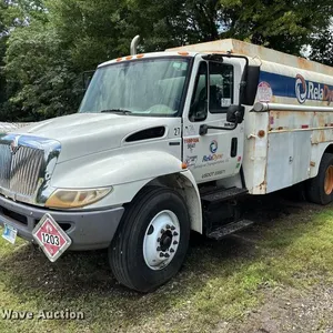2011 International 4300 fuel truck
