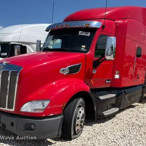 2017 Peterbilt 579 semi truck
