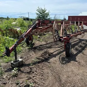 H&S bi fold rake hay rake