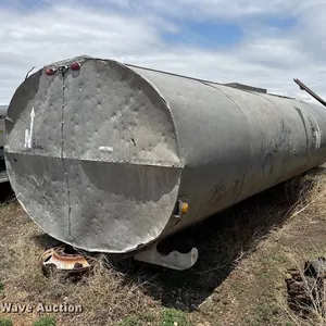 Truck mounted tank