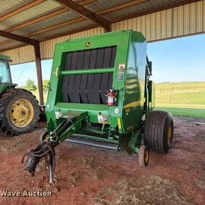 2010 John Deere 568 Mega wide plus round baler