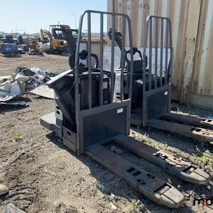 Crown Electric Pallet Jack
 UNRESERVED