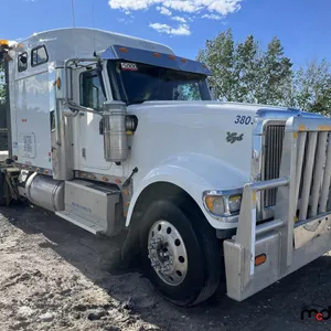 2014 International Eagle 9900i T/A Sleeper Semi Truck
 UNRESERVED