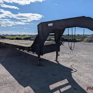 2013 PJ 40' Gooseneck T/A Equipment Trailer
 UNRESERVED