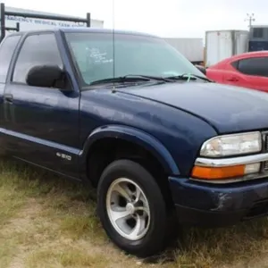 (TX) 2000 Chevrolet S-10