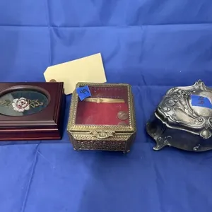 Silver Plate Trinket box - Gold Toned Jewelry Box