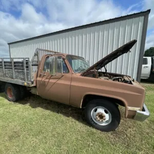 Chev 1979 C30 Dump Truck - Standard Trans