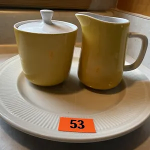 Mikasa Pastelle cream & sugar set, Syracuse plate