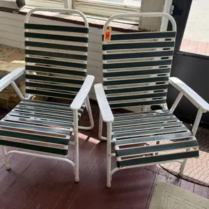 Folding lawn chairs (2)