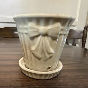 Flower pot