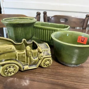 Haeger, automobile planters (4)