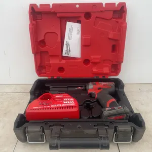 Milwaukee M12  1/4” impact driver comes with battery and charger - working condition