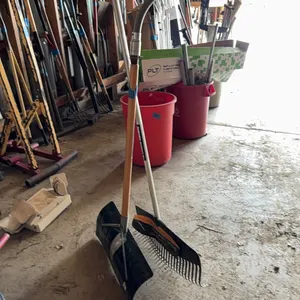 SNOW SHOVEL-FISKERS RAKE
