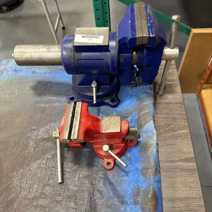 5 INCH SWIVEL VICE & 3-1/2 INCH VICE