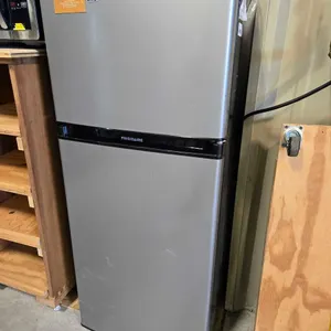 FRIGIDAIRE MINI FRIDGE AND FREEZER