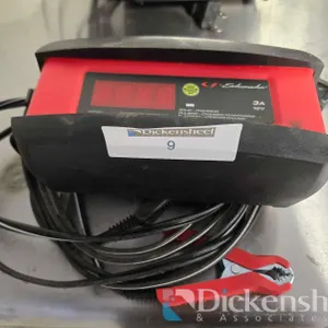 SCHUMACHER 12V BATTERY TENDER