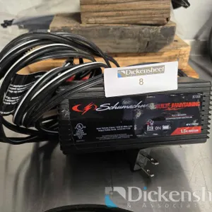 SCHUMACHER SC1355 BATTERY TENDER