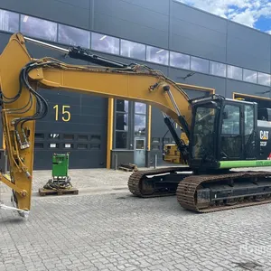 2017 Cat 323FL Z-Line Electric Tracked Excavator