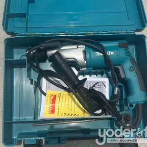 Makita HP2050 