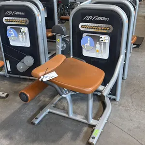 LIFE FITNESS LEG EXTENSION STATION