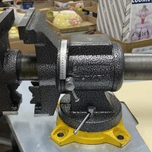 5" Bench Vise w/ Pipe Jaws