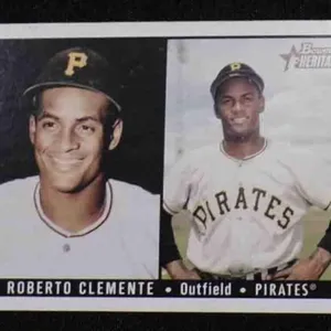 BOWMAN HERITAGE HOF ROBERTO CLEMENTE CARD