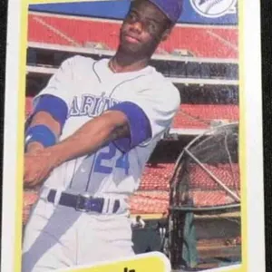 2ND YR CARD 1990 FLEER HOF KEN GRIFFEY JR