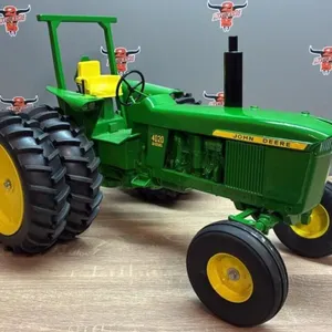 Scale Models 1:8 John Deere 4020 Tractor w/Dual