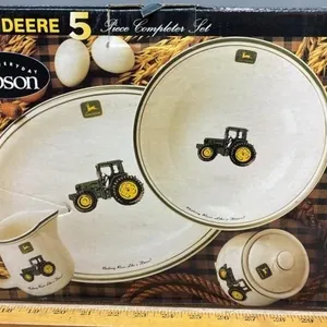 Gibson China John Deere 5 Piece Completer Set.