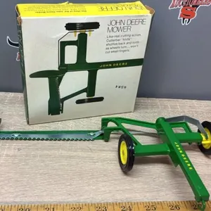 ERTL 1:16 John Deere Mower.