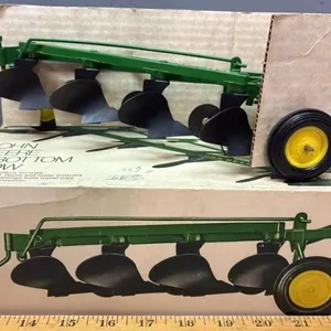 ERTL 1:16 John Deere 4 Bottom Plow.