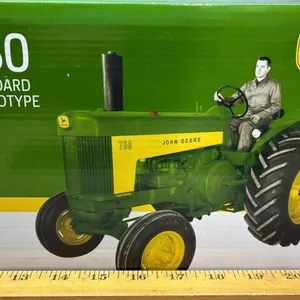 SEALED ERTL 1:16 John Deere 750 Standard