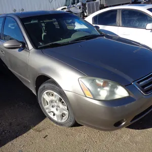 2004  Nissan  Altima  2.5 S 4dr Sedan