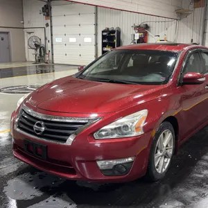 2014  Nissan  Altima  2.5 SL 4dr Sedan