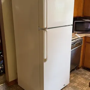 GE Refrigerator/Freezer, Model GTH18GCDDRWW, 28”W 66 3/4”H 31 1/2”D