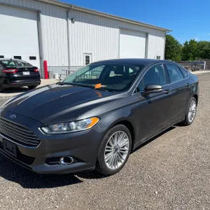 2016 Ford Fusion SE Sedan (Has WI Title)