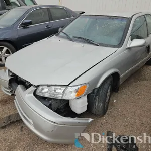 JUNK 2001 TOYT CAMRY 4D 4T1BF28K11U120145