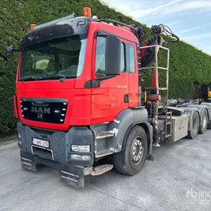 2012 Fassi F195A Knuckle Boom on 2012 MAN TGS35.400 8x4 Roll-Off Truck