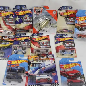 FLAT OF HOTWHEELS+MATCHBOX DIECASTS