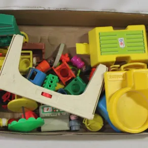 FLAT OF VINTAGE FISHER PRICE
