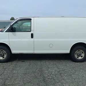 2008 GMC SAVANA, 3DR CARGO VAN, WHITE, VIN 1GTHG35K581153215,