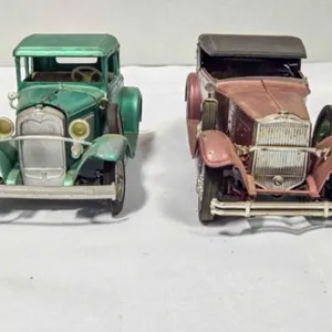 2 Hubley die-cast model cars