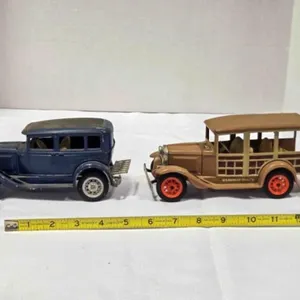 2 Hubley die-cast model cars