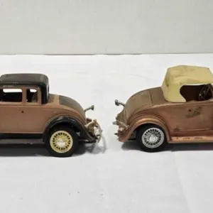 2 Hubley die-cast model cars
