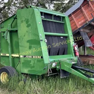 John Deere 535 round Baler