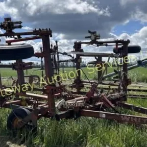 White 249 cultivator 25ft