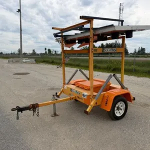 2013 Solar Tech Tow Behind S/A Arrowboard 4GM1A091