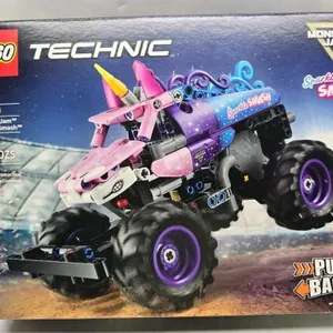 LEGO 42220 Technic Monster Jam Sparkle Smash Pull
