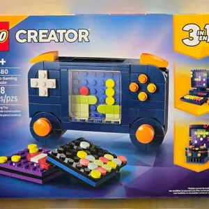 LEGO Creator 3 in 1 Retro Gaming Console Building