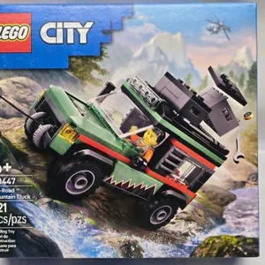 LEGO City 60447 Off-Road 4x4 Mountain Truck